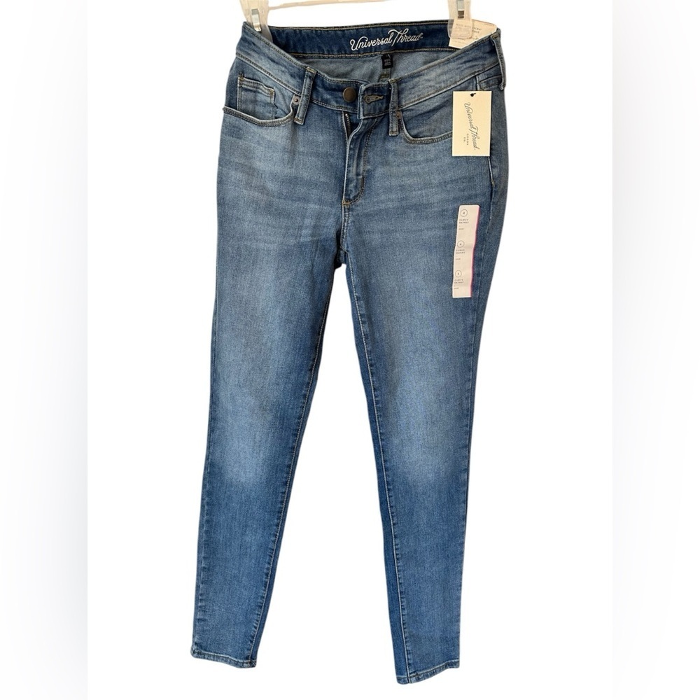 New Universal Threads women's blue denim size 27 (fits 26) curvy skinny stretchy